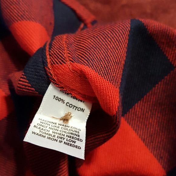 Women's Black and red flannel new with tags - Picture 2 of 2